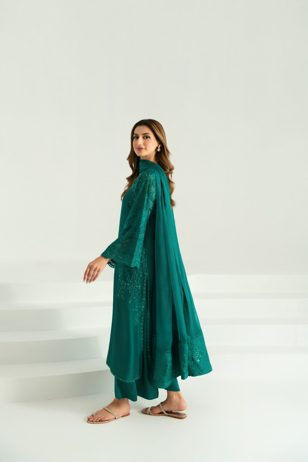 Emerald Green Hand Embroidered Silk Kameez (3-Piece) - Image 4