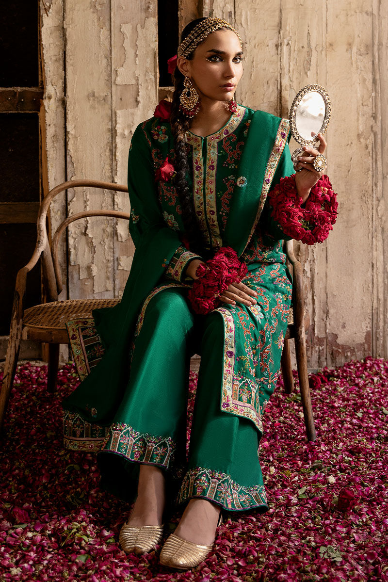 Pakistani Emerald Kashmiri Embroidered Raw Silk Salwar Kameez (3-Piece) - Image 3