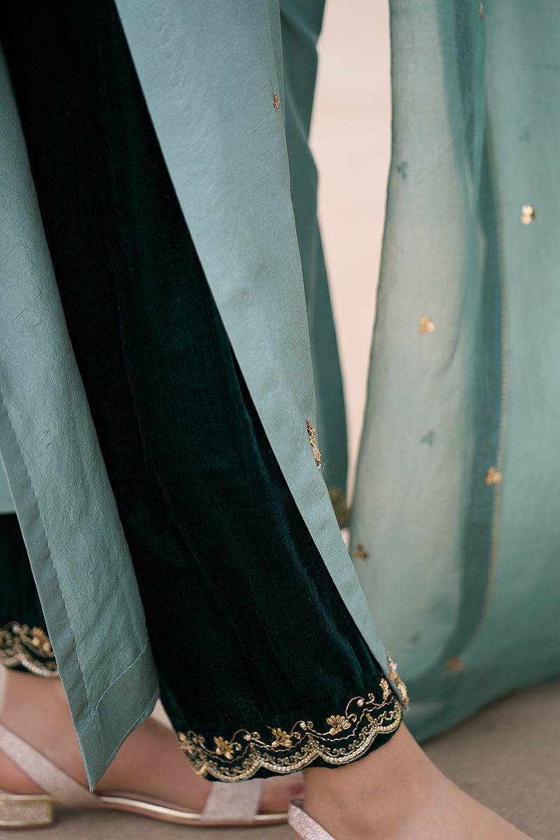 Pakistani Duck Green Kora Dabka Raw Silk Salwar Kameez (3-Piece) - Image 12