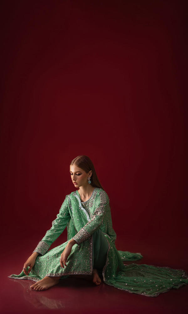 Pakistani Green Chunri Hand-Embellished Raw Silk Salwar Kameez (3-Piece) - Image 8