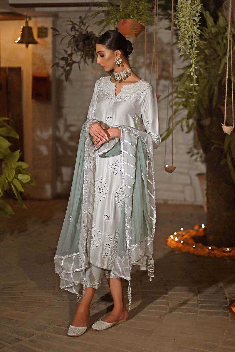 Pakistani Mint Green Sheesha Embroidered Raw Silk Kurta (3-Piece) - Image 3