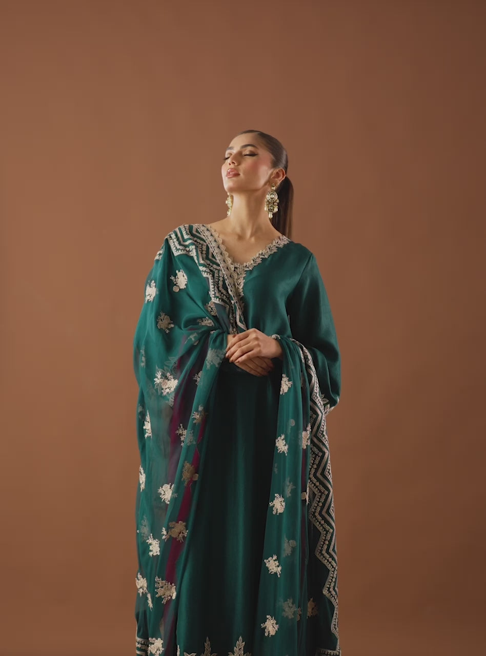 Emerald Green Embroidered Raw Silk Salwar Kameez (3-Piece) - Image 11