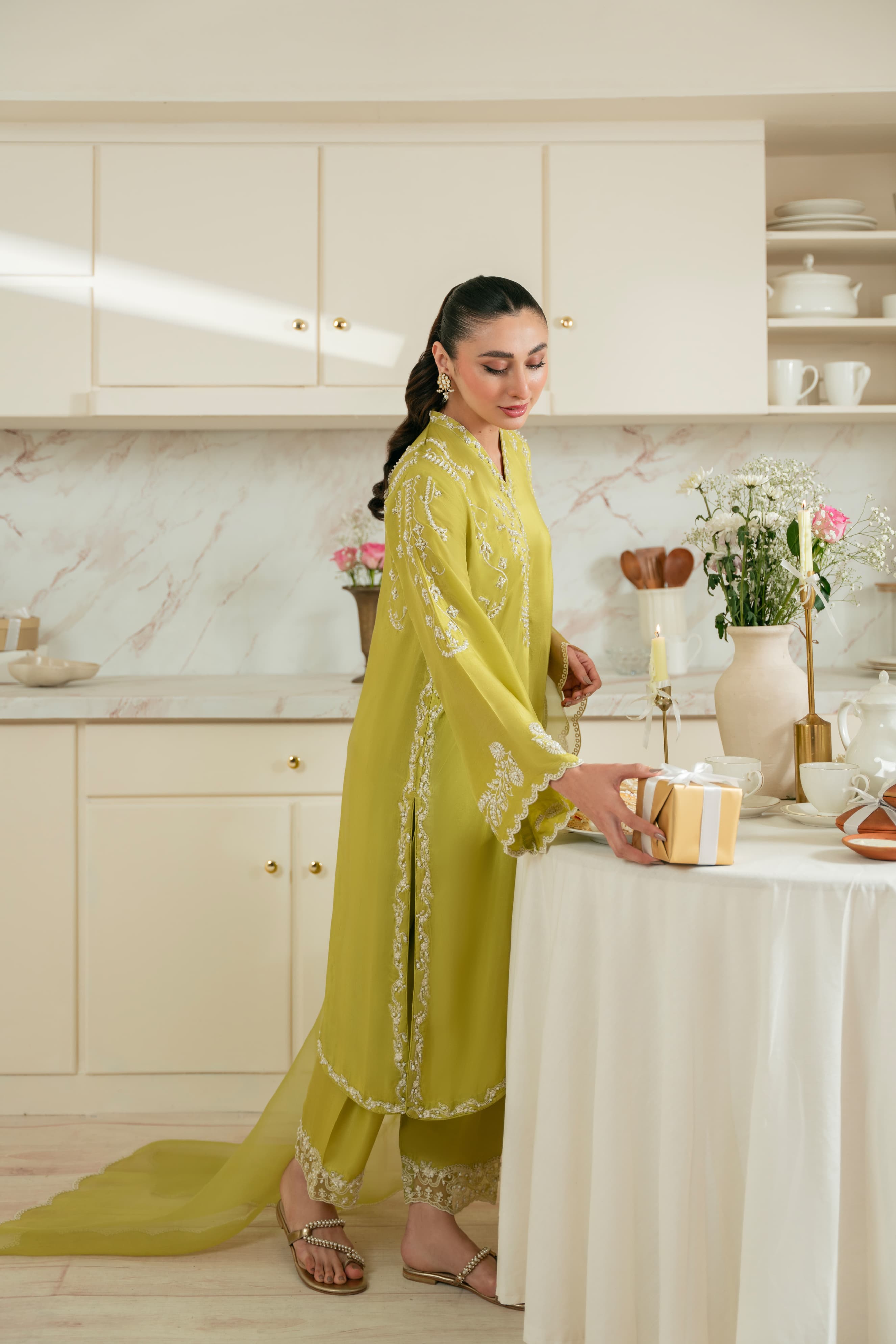 Pakistani Dhani Green Embroidered Pure Raw Silk Kameez (3-Piece) - Image 3