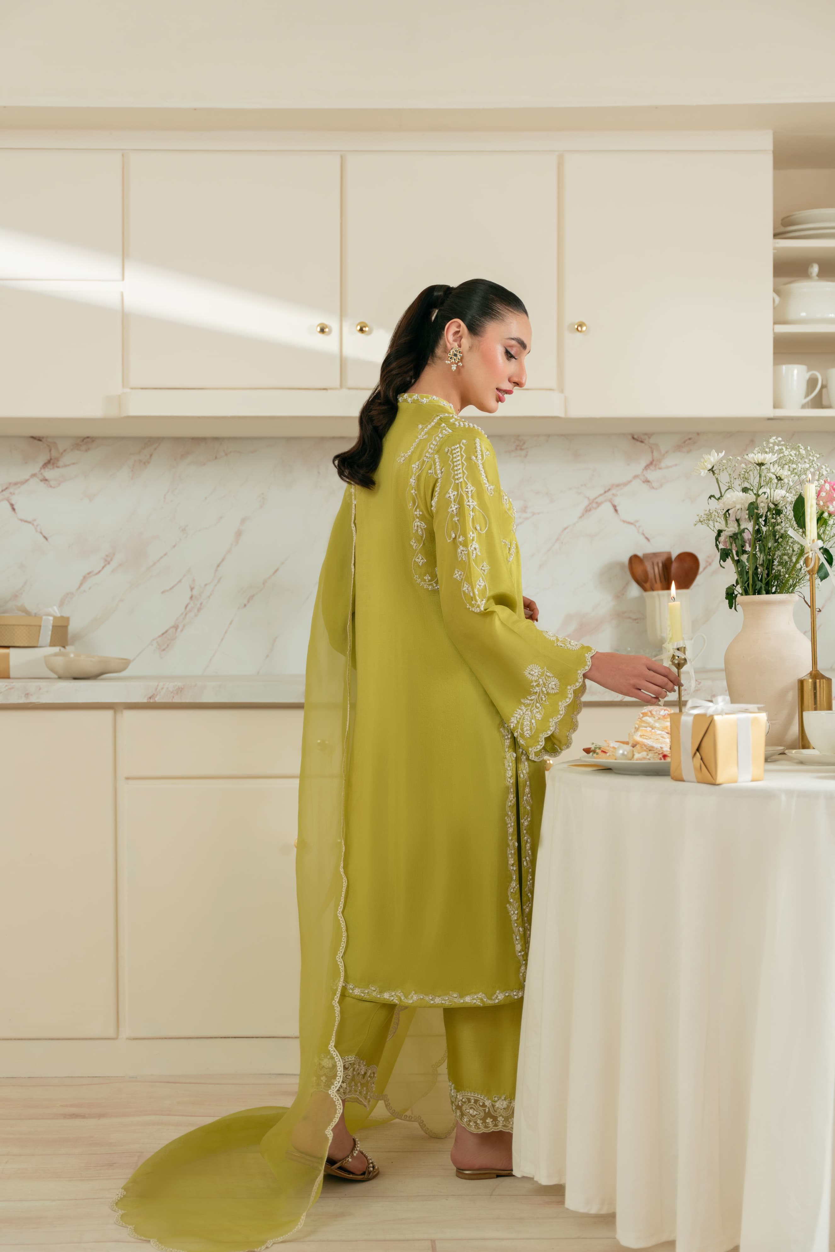 Pakistani Dhani Green Embroidered Pure Raw Silk Kameez (3-Piece) - Image 4