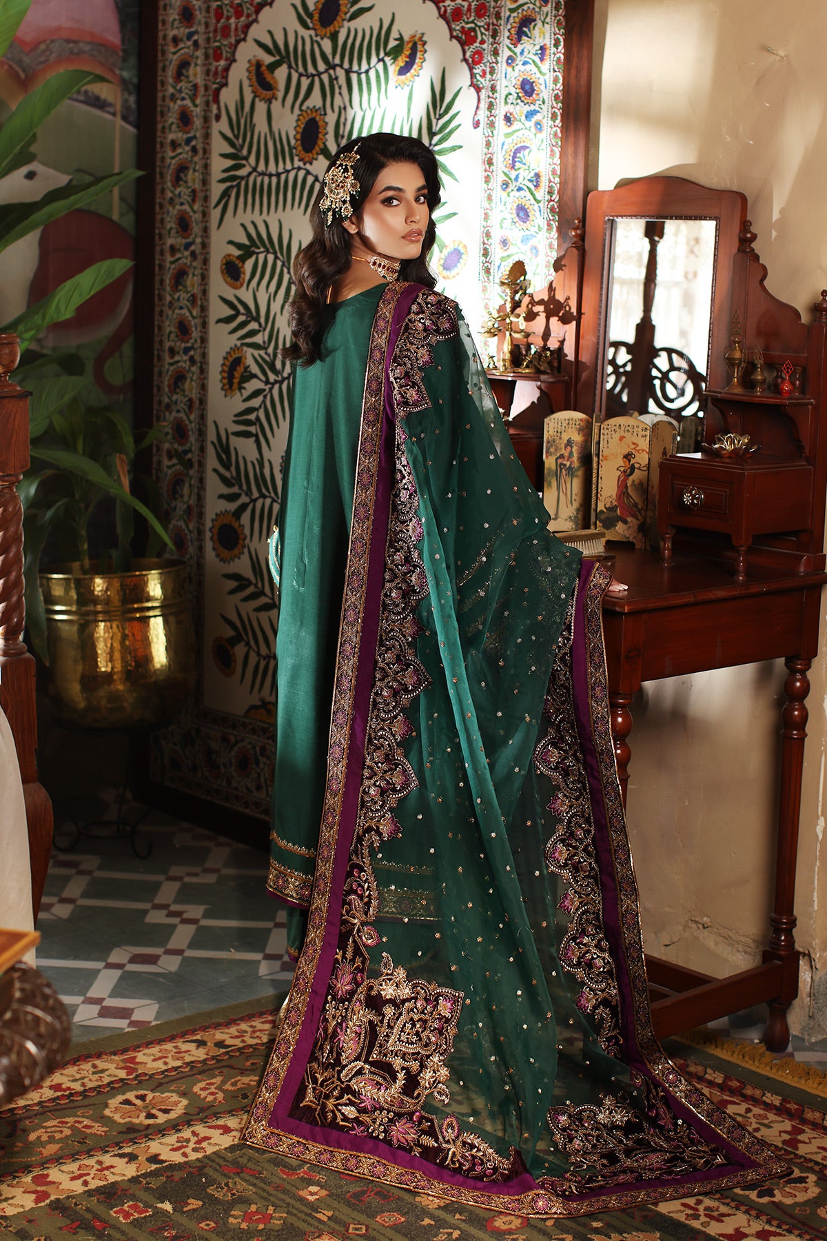 Pakistani Emerald Embroidered Raw Silk Salwar Kameez (3-Piece) - Image 2