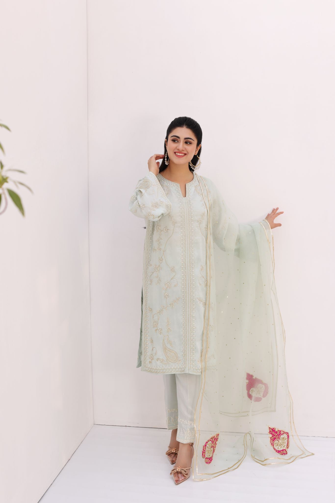 Pakistani Pastel Mint Green Zardosi Raw Silk Kameez (3-Piece) - Image 1