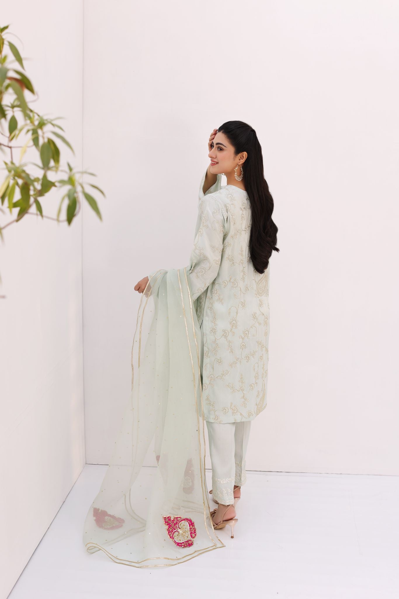 Pakistani Pastel Mint Green Zardosi Raw Silk Kameez (3-Piece) - Image 3
