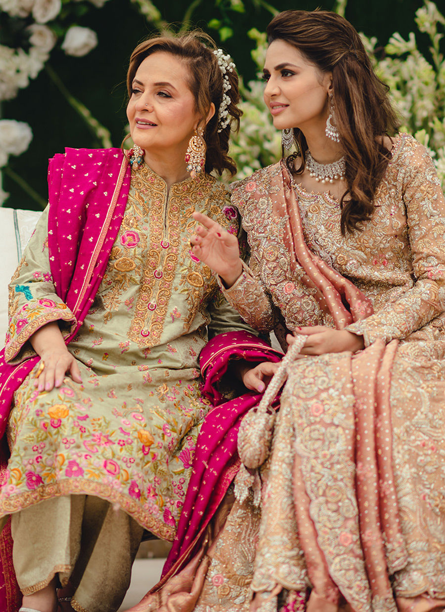 Pakistani Sage Green Embroidered Self Jamawar Sherwani-Cut Kameez (3-Piece) - Image 10