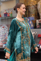 Greenish Blue Embellished Velvet Salwar Kameez (2-Piece) - Image 7