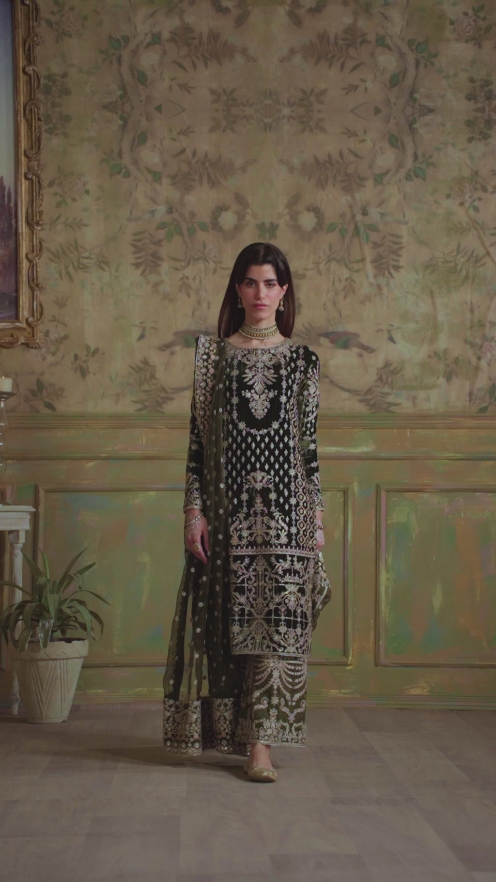 Pakistani Olive Green Embroidered Velvet & Jamawar Culotte Set (3-Piece) - Image 7
