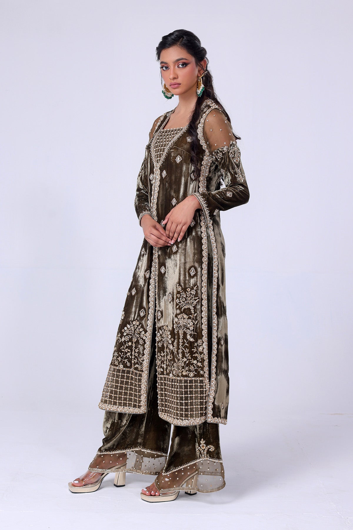 Pakistani Olive Green Zardozi Velvet Kameez (2-Piece) - Image 2