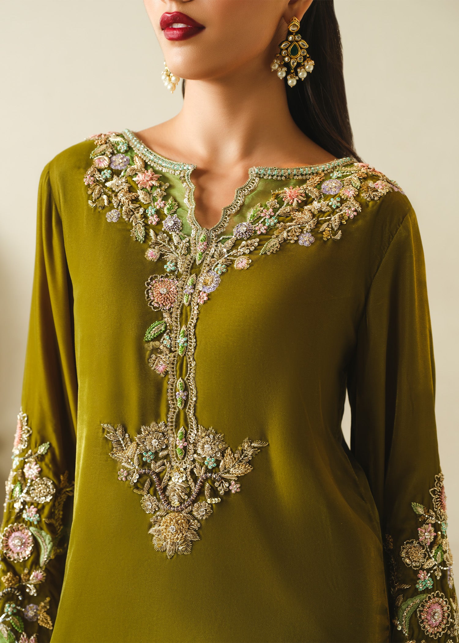 Pakistani Dhani Green Zardozi Velvet Salwar Kameez (3-Piece) - Image 3