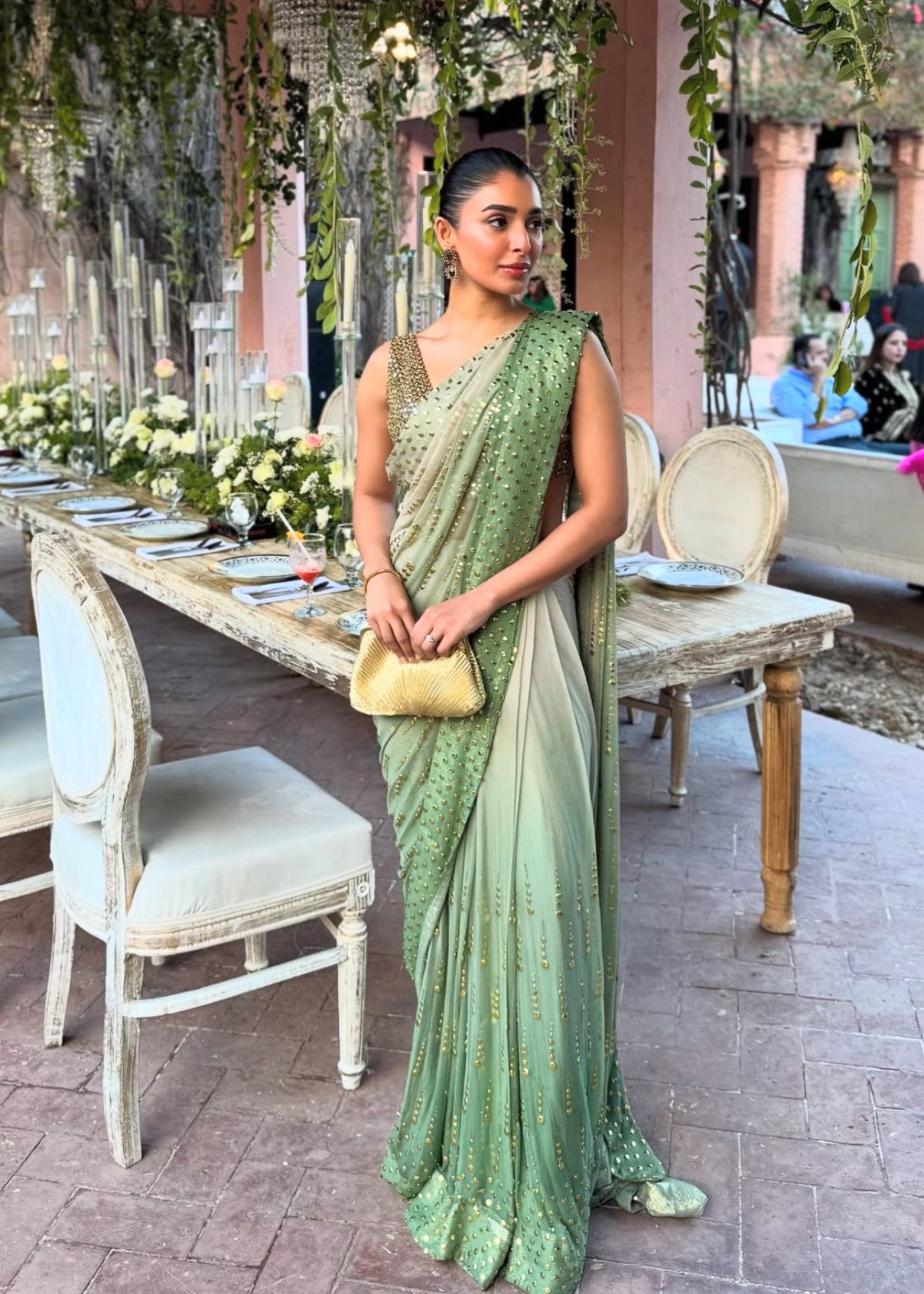 Porcelain to Seafoam Green Embellished Chiffon Saree (2-Piece) - Image 4