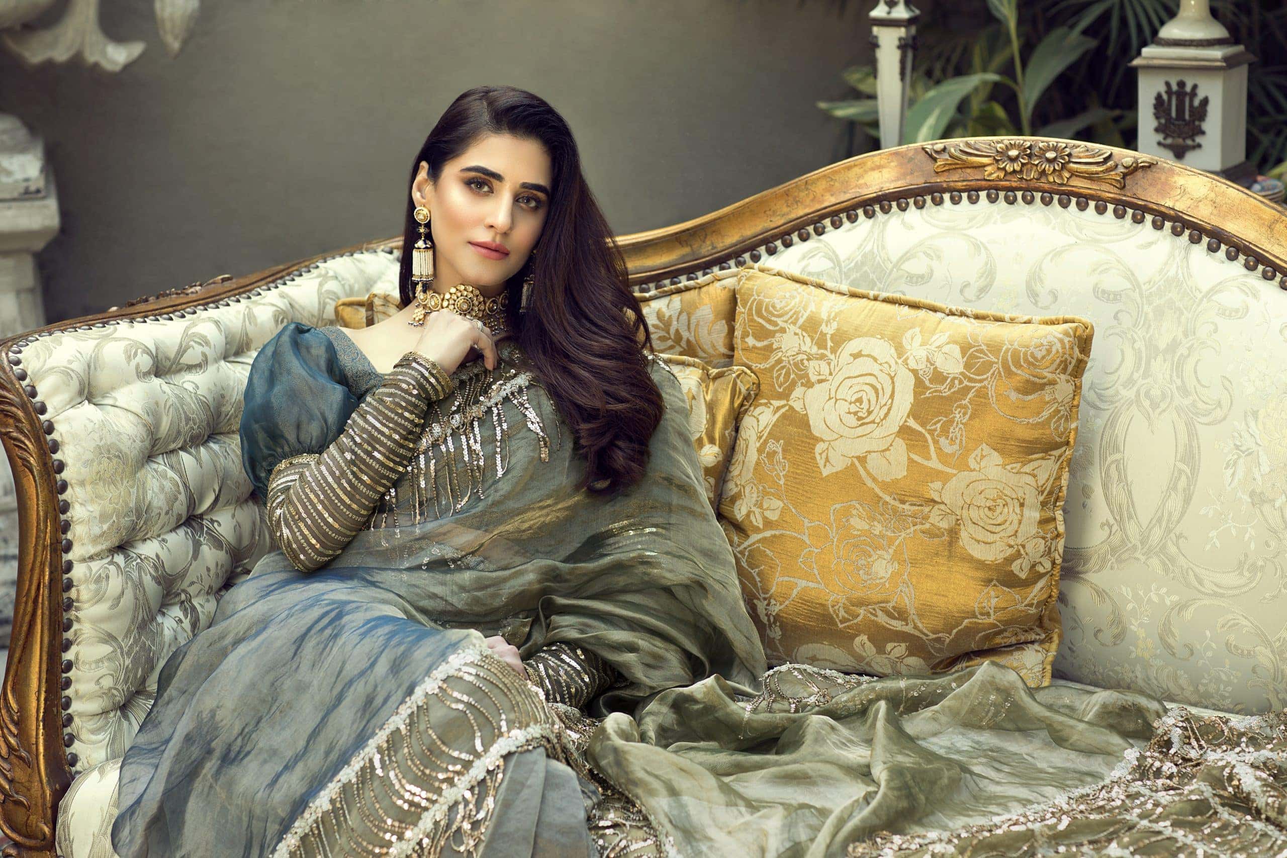 Olive Sequin Fringe Organza Saree (2-Piece) - Image 4