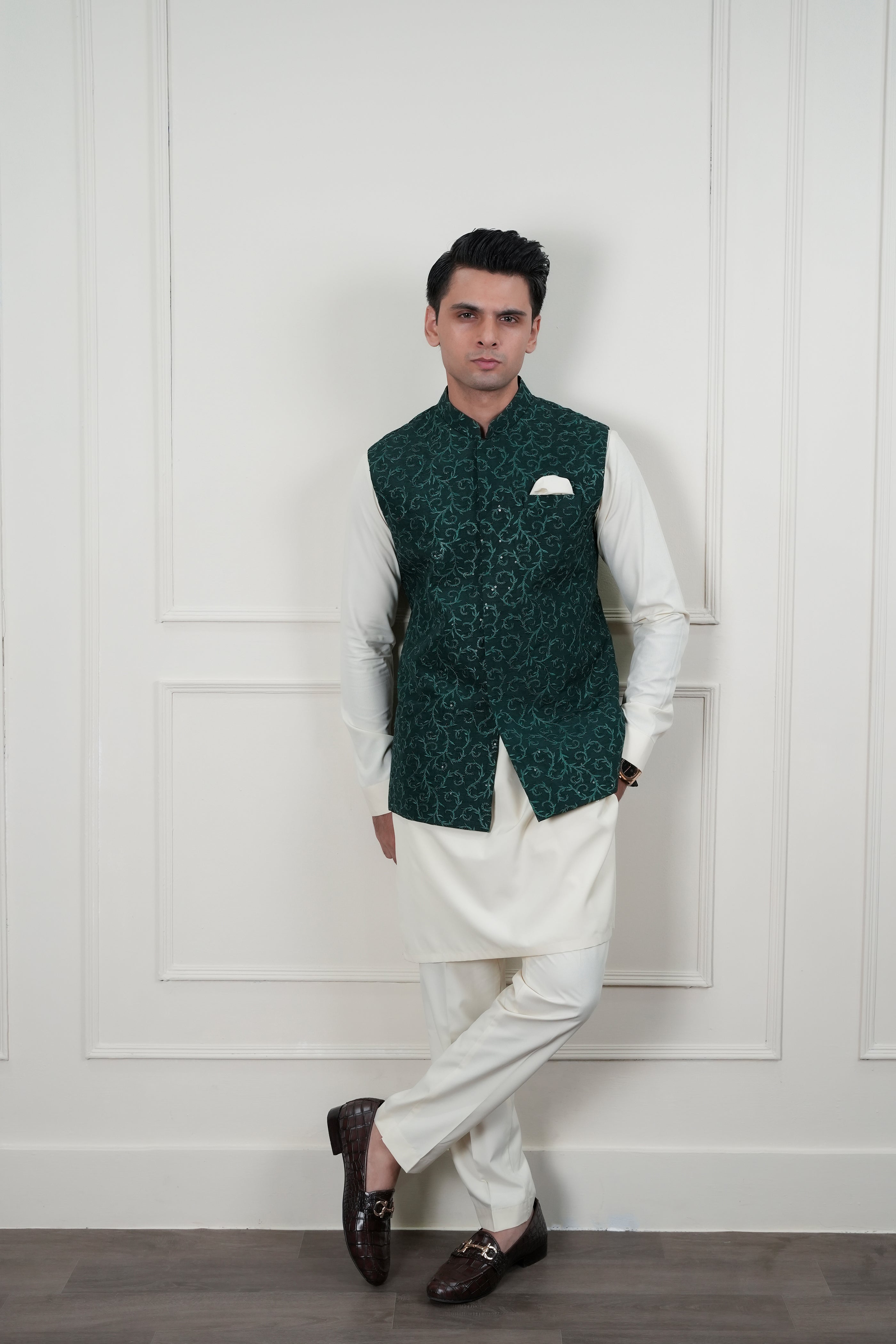 Green Sequin Embroidered Waistcoat Kurta Set (3-Piece) - Image 2