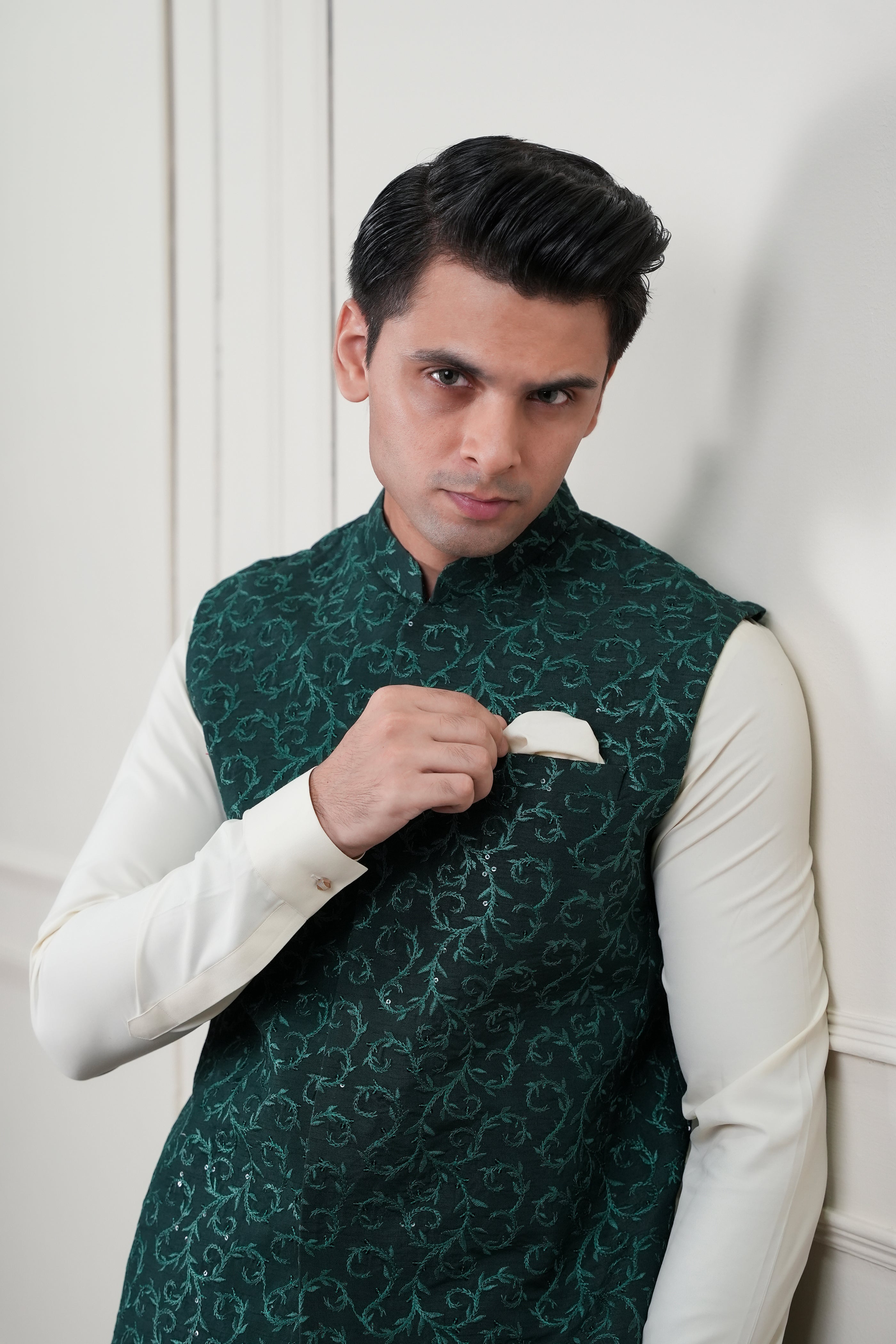 Green Sequin Embroidered Waistcoat Kurta Set (3-Piece) - Image 3