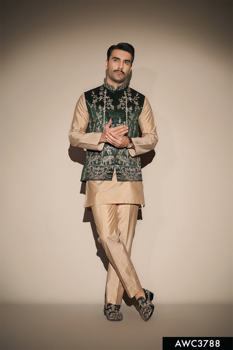 Emerald Green Embroidered Brocade Waistcoat Kurta (3-Piece) - Image 2