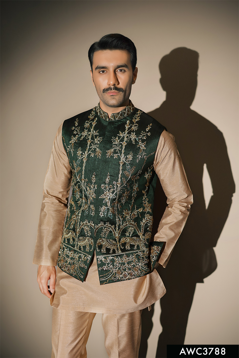 Emerald Green Embroidered Brocade Waistcoat Kurta (3-Piece) - Image 4