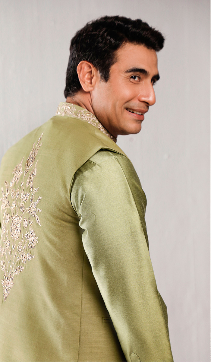 Moss Green Embroidered Cotton Silk Waistcoat Kurta (3-Piece) - Image 2