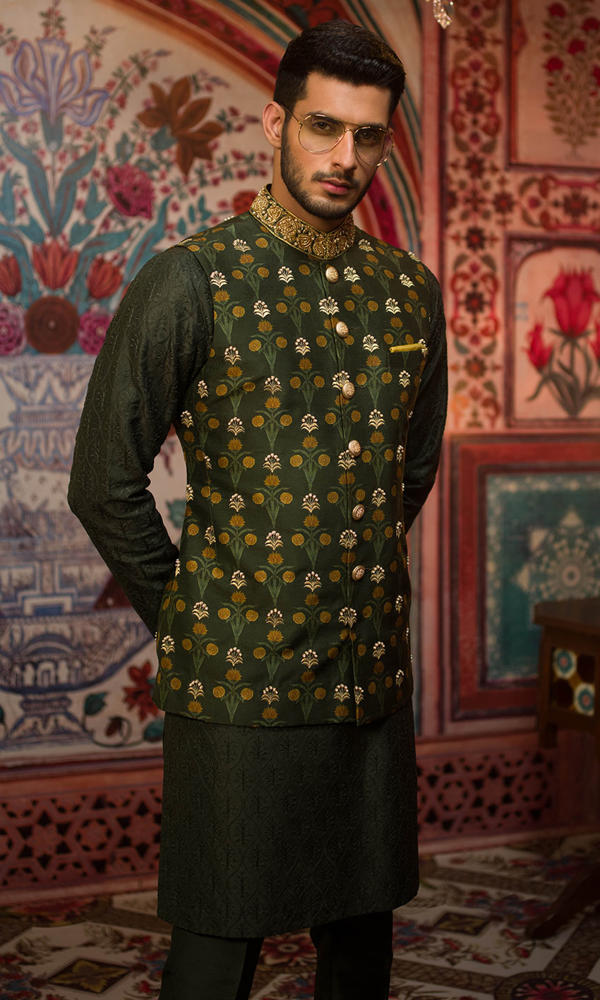 Deep Green Embroidered Jacquard Waistcoat Kurta (3-Piece) - Image 3