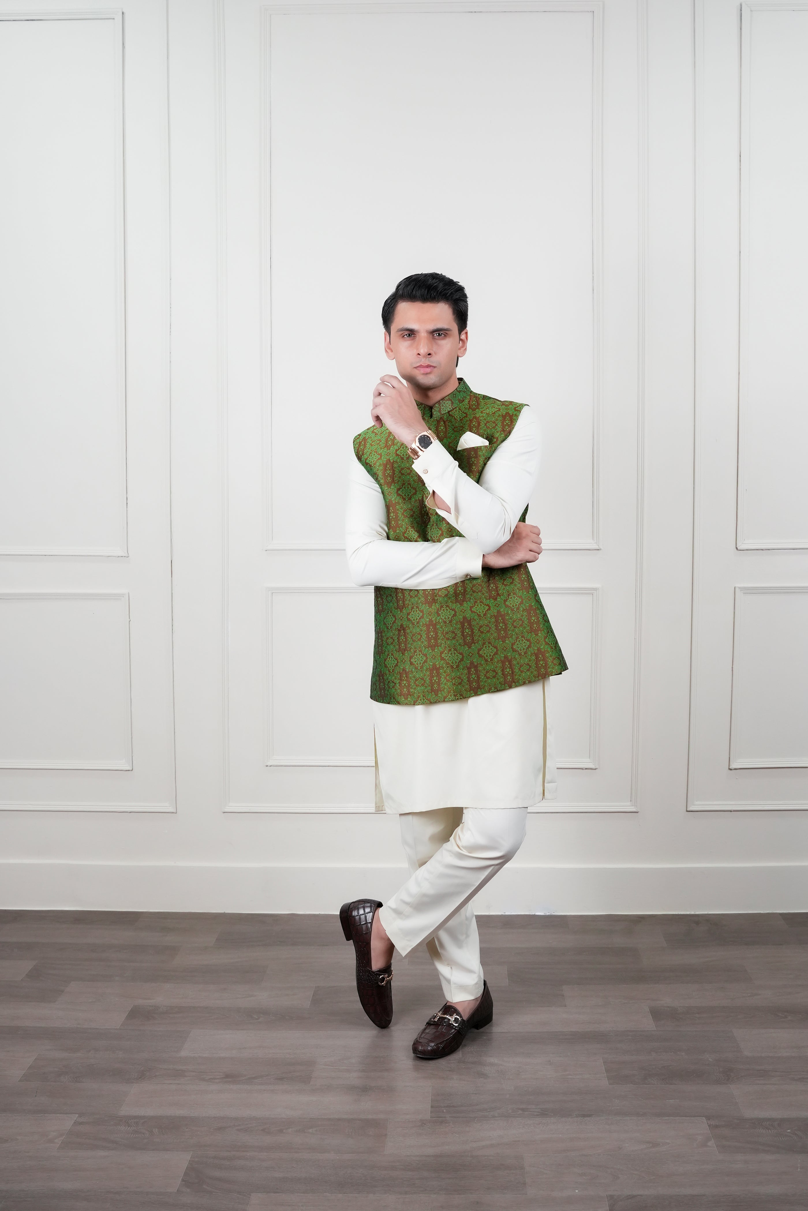 Olive Green Self Jamawar Waistcoat Kurta Set (3-Piece) - Image 2