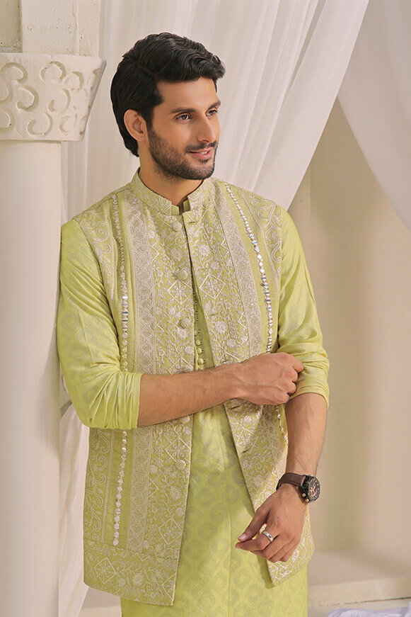 Dhani Green Embroidered Khaddi Cotton Waistcoat Kurta (3-Piece) - Image 4