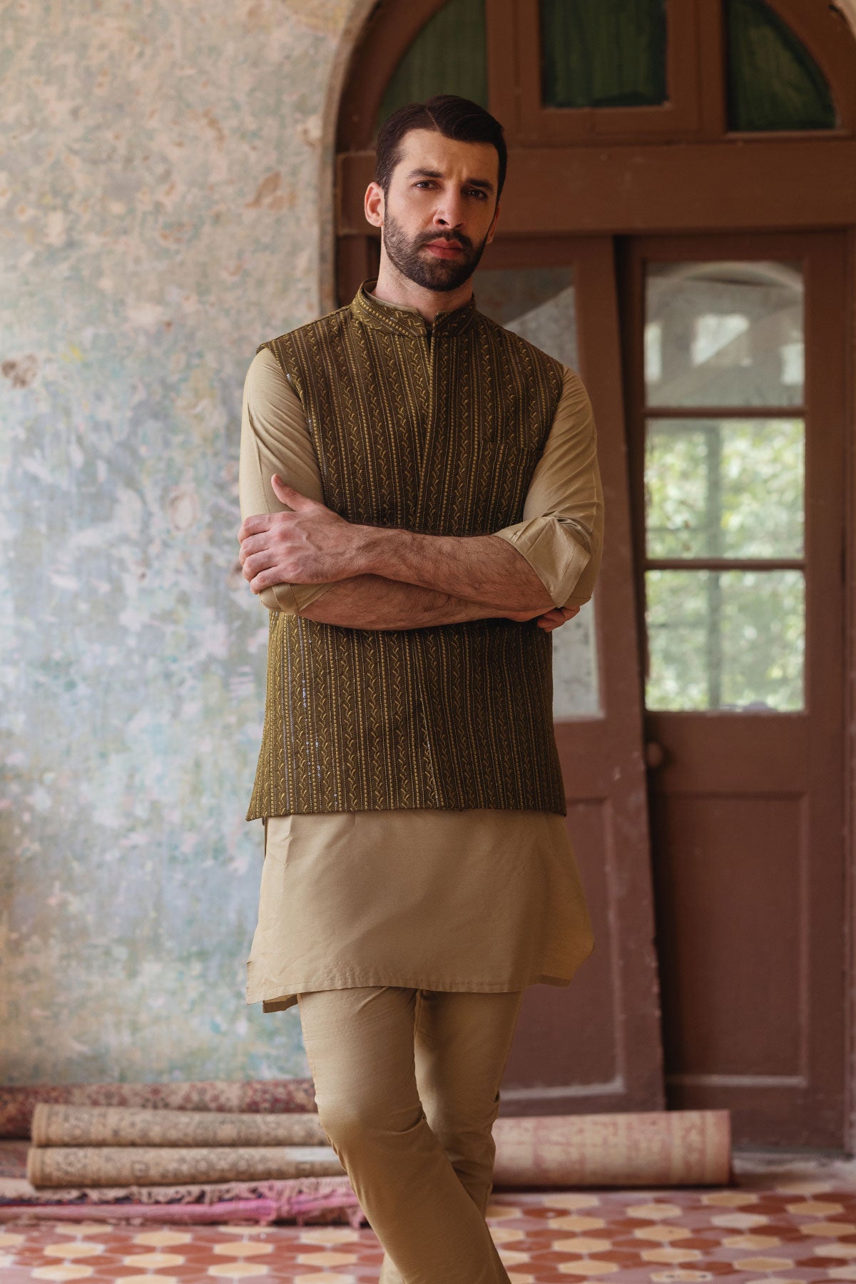 Green Embroidered Masoori Waistcoat Kurta Pajama (3-Piece) - Image 2