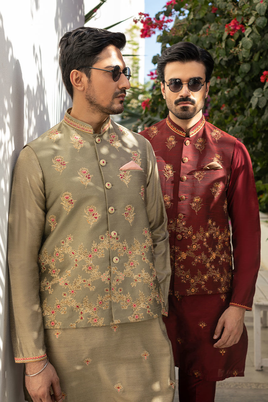 Mehndi Green Embroidered Raw Silk Waistcoat Kurta (3-Piece) - Image 7