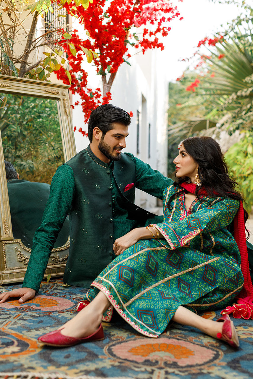 Deep Green Embroidered Raw Silk Waistcoat Kurta (3-Piece) - Image 4