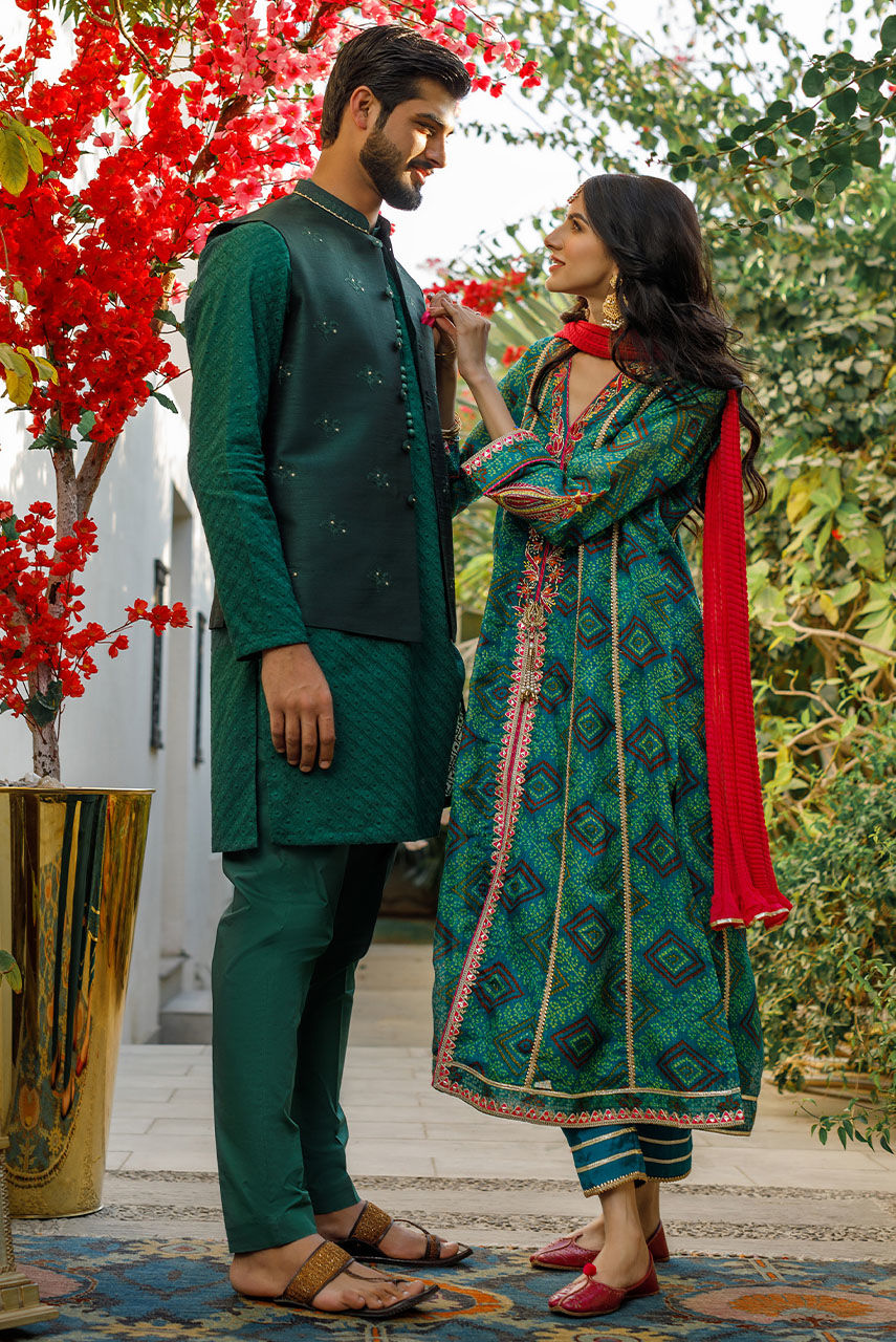 Deep Green Embroidered Raw Silk Waistcoat Kurta (3-Piece) - Image 8