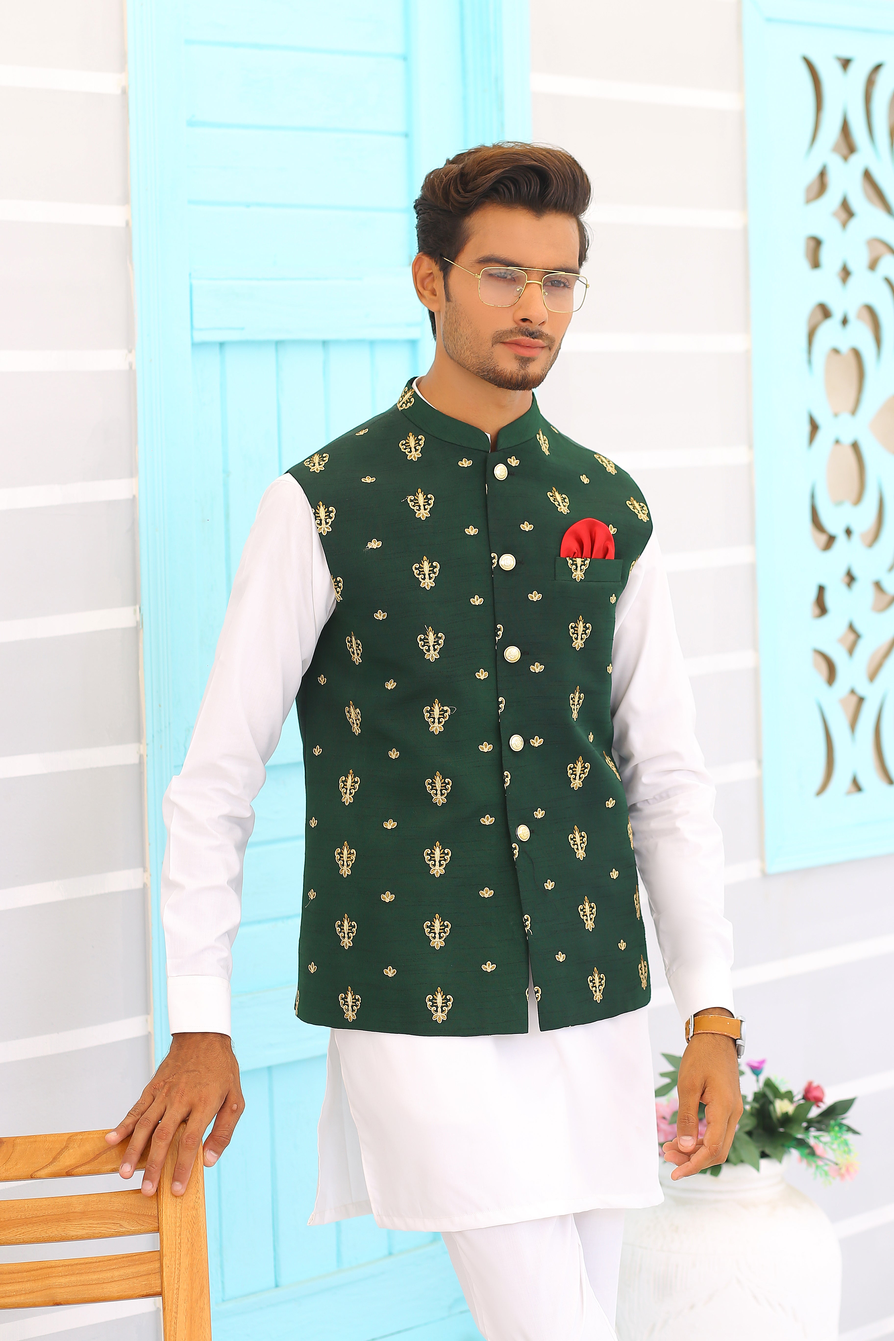Deep Green Embroidered Silk-Blend Waistcoat (3-Piece) - Image 1
