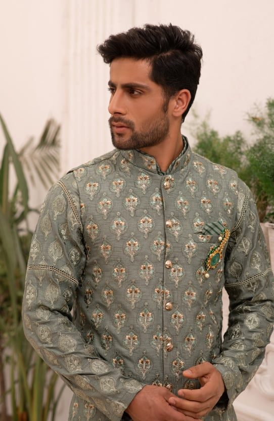 Jade Green Embroidered Silk-Blend Waistcoat Kurta (3-Piece) - Image 2