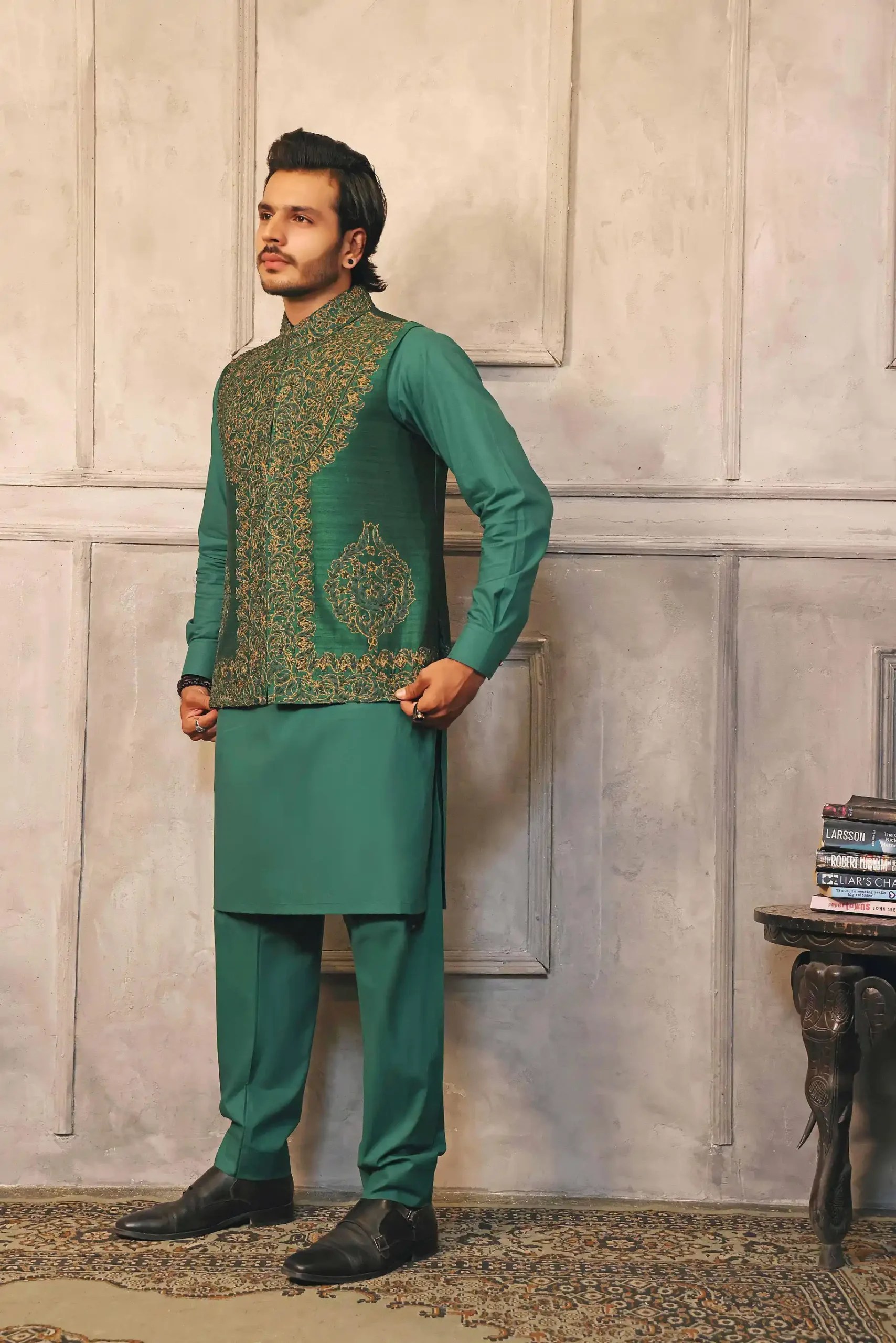 Viridian Green Hand-Embroidered Silk-Blend Waistcoat Kurta (3-Piece) - Image 2