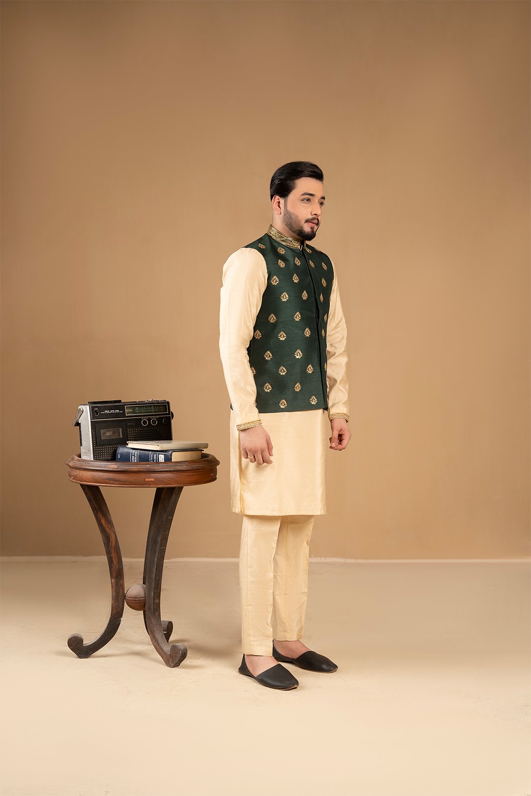 Bottle Green Hand Adda Work Silk Waistcoat (3-Piece) - Image 3