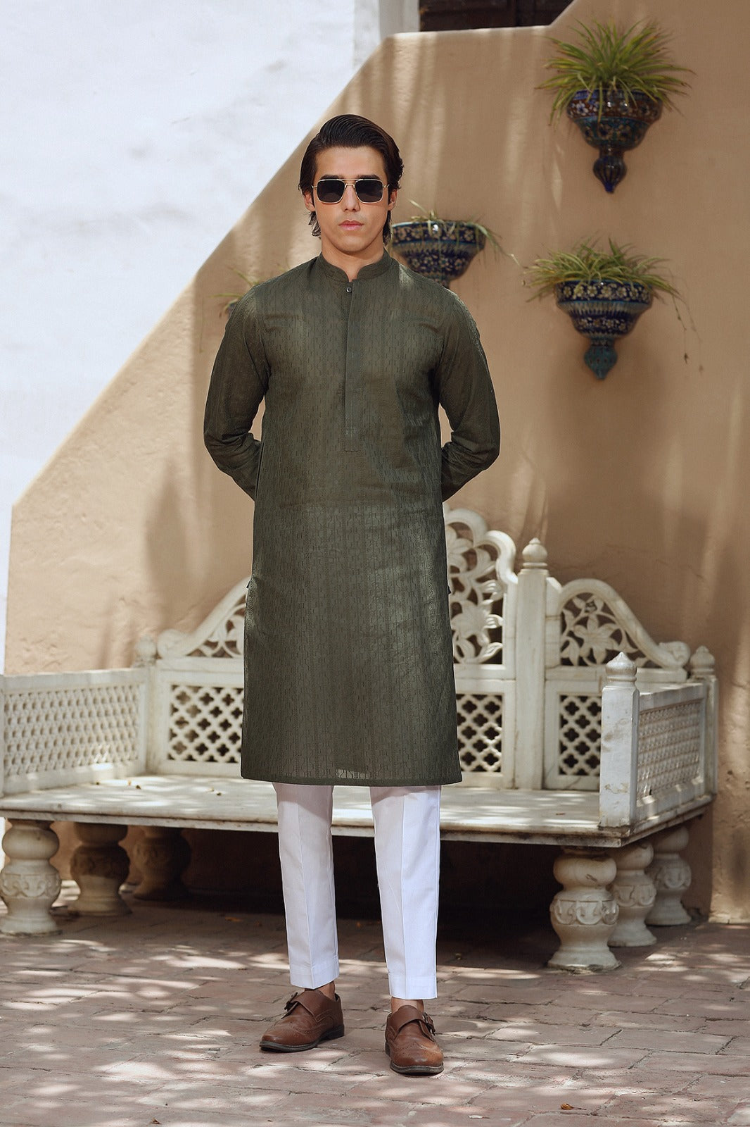 Green Embroidered Egyptian Cotton Lawn Kurta (2-Piece) - Image 1