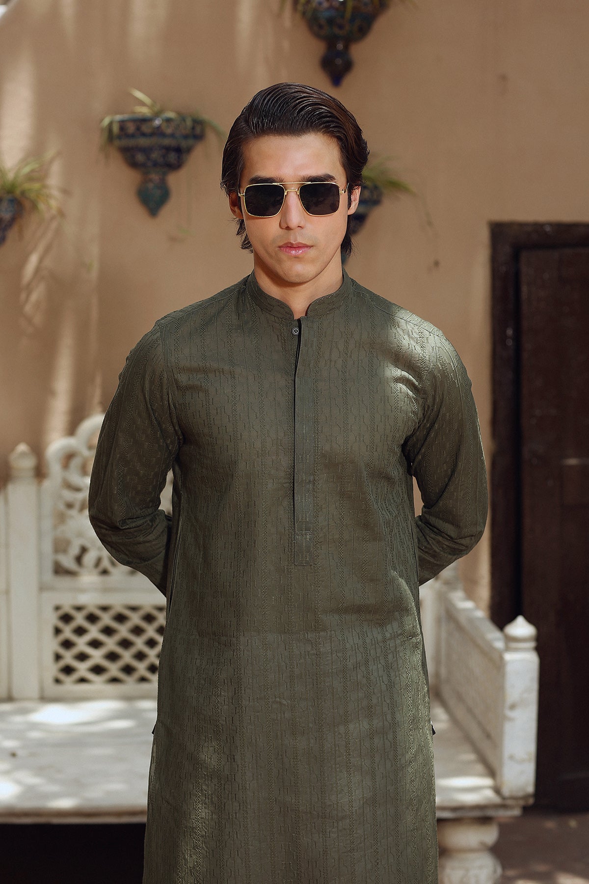 Green Embroidered Egyptian Cotton Lawn Kurta (2-Piece) - Image 6