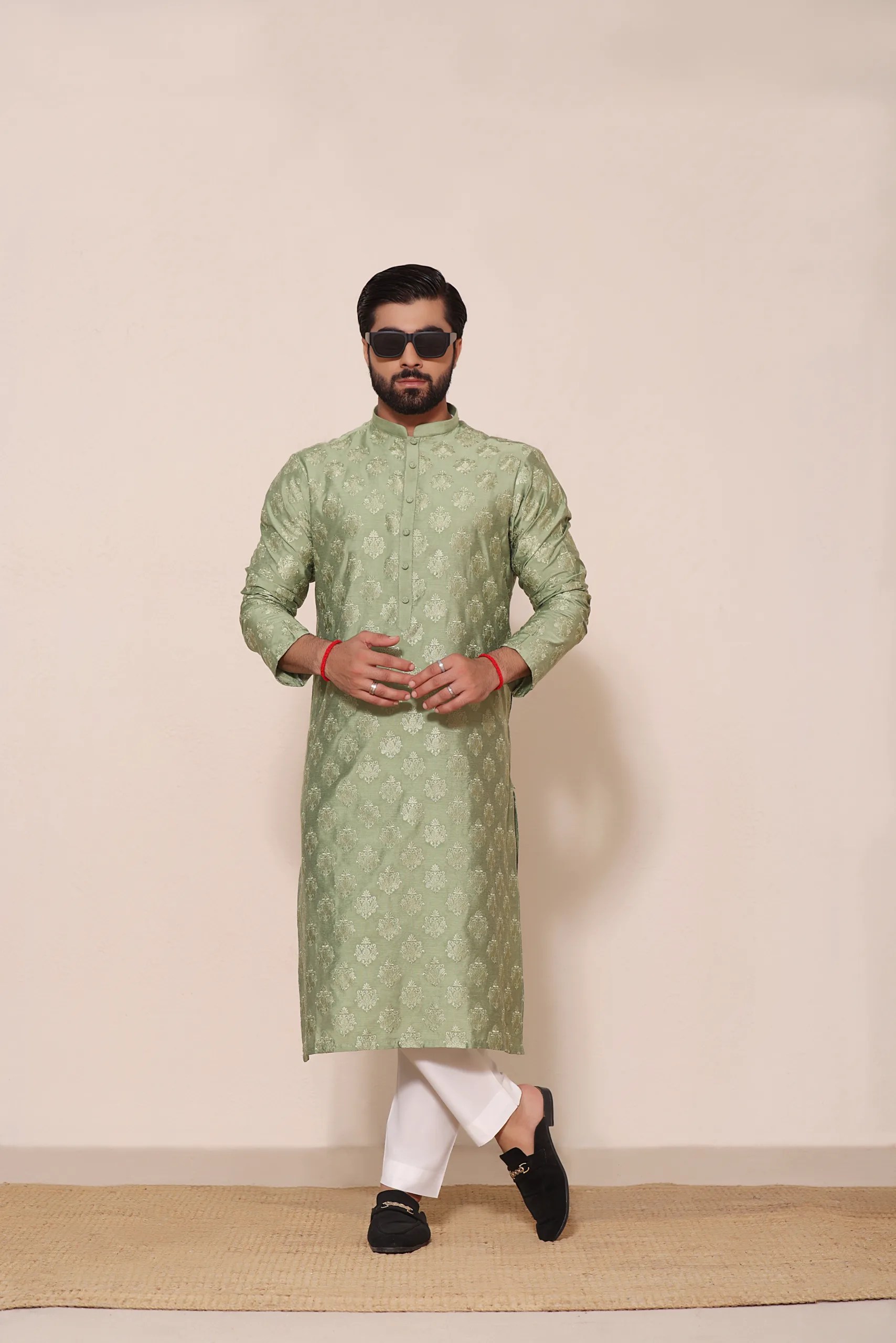 Green Thread-Embroidered Jacquard Kurta (2-Piece) - Image 2