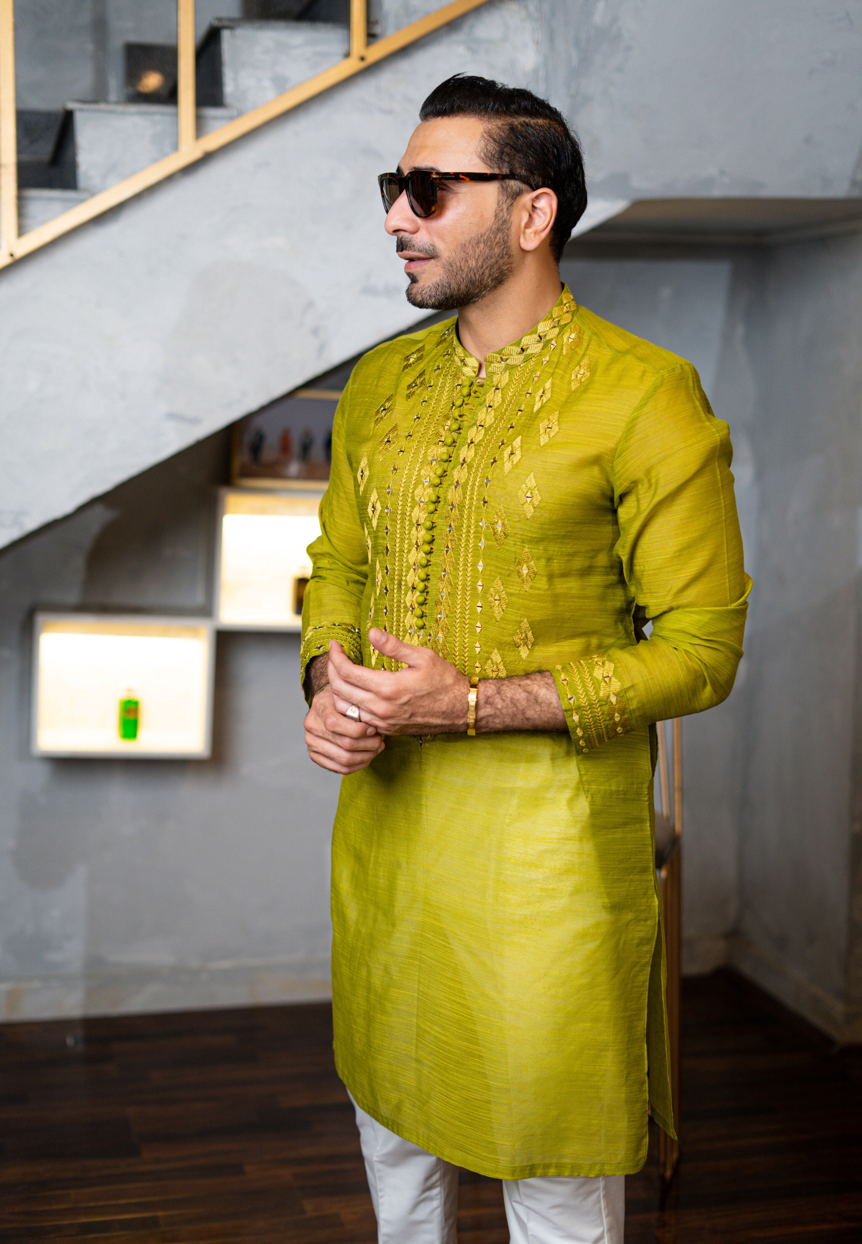 Pallet Green Embroidered Silk-Blend Kurta Pajama (2-Piece) - Image 5