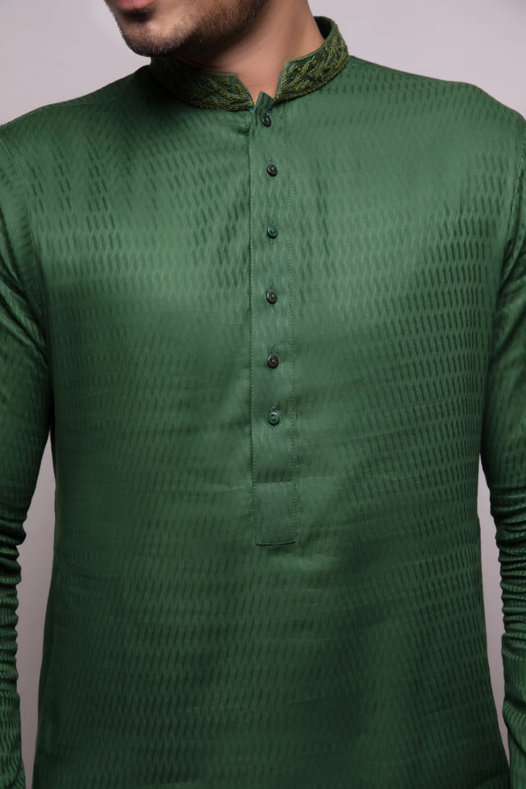 Emerald Green Embroidered Silk-Blend Kurta (1-Pc) - Image 3