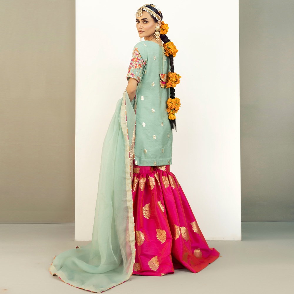 Duck Egg Green Resham Embroidered Korean Zari Gharara (4-Piece) - Image 3