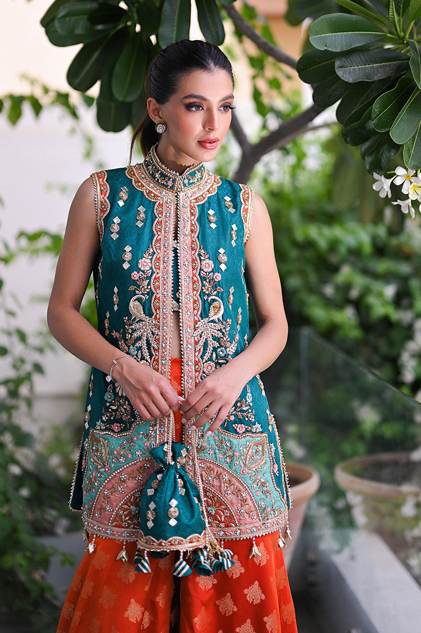 Emerald Green Zardozi Jamawar Jacket & Brocade Gharara (2-Piece) - Image 4