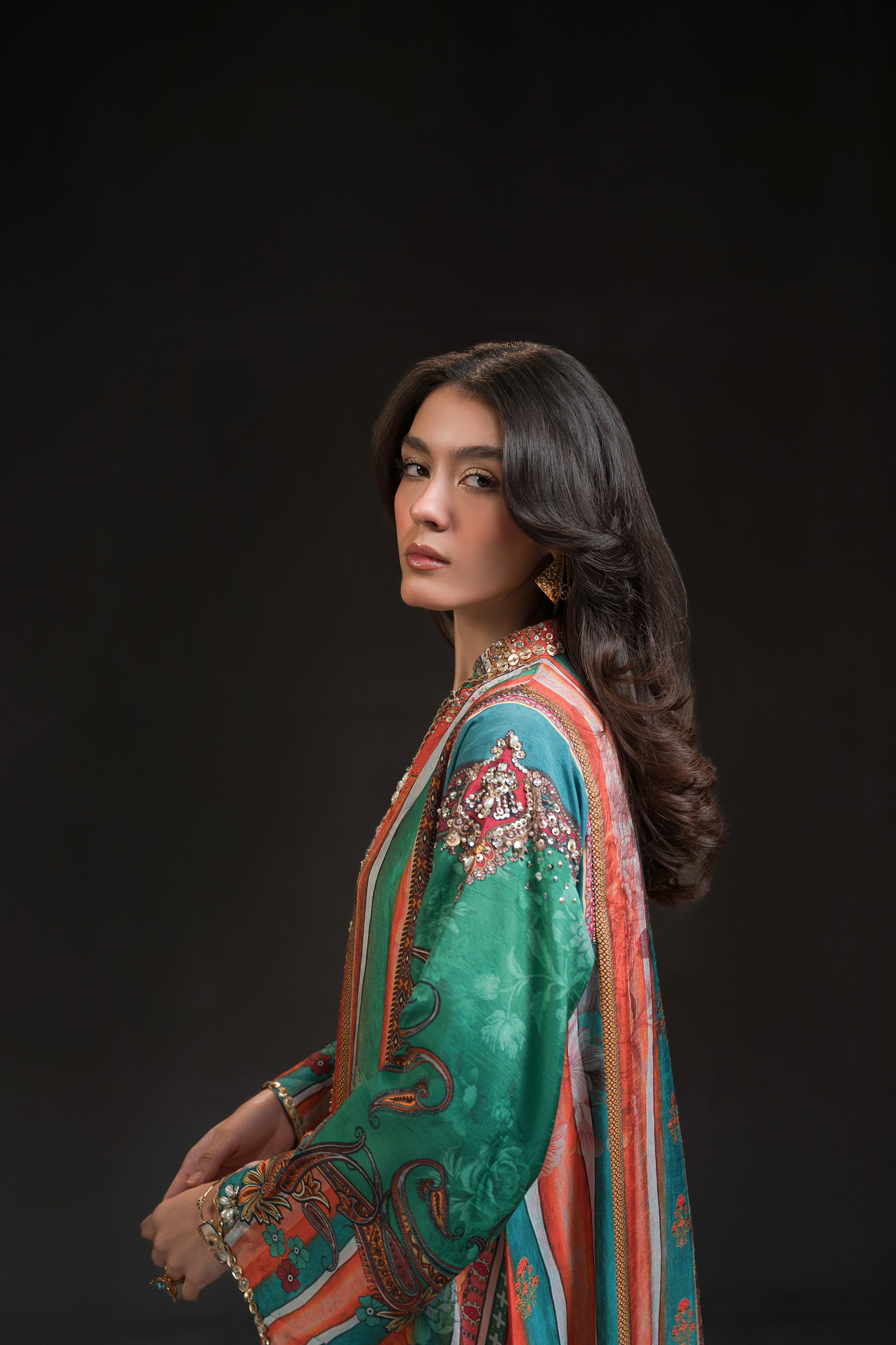 Green Hand-Embellished Blended Raw Silk Kaftan (3-Piece) - Image 4