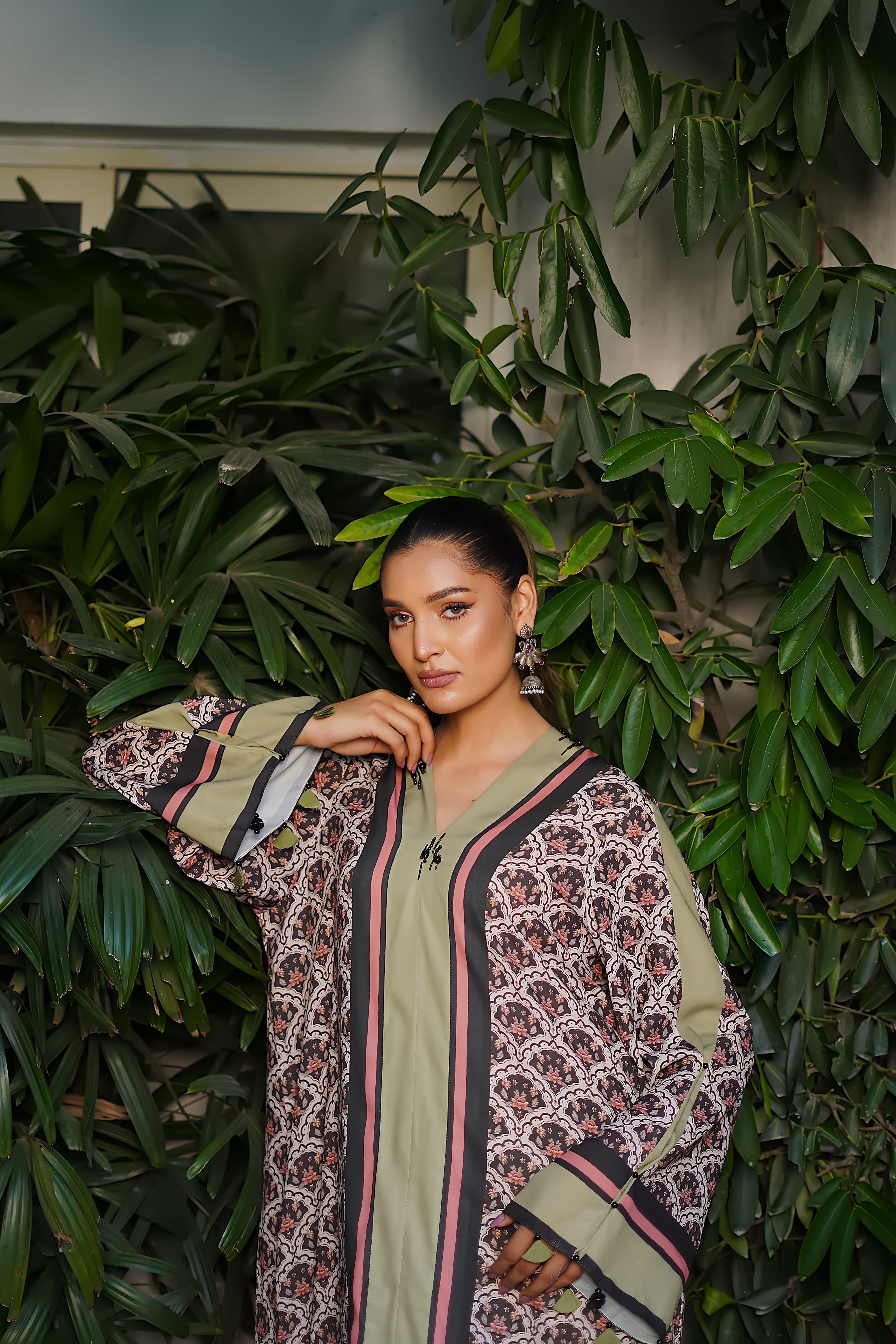 Olive Printed Grip Silk Kaftan (1-Pc) - Image 5