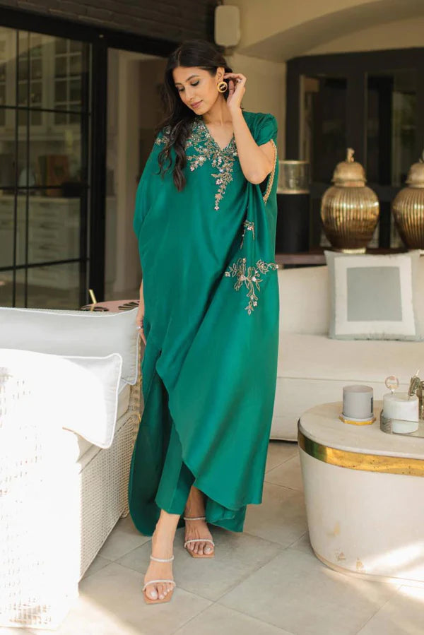 Pakistani Emerald Green Embellished Silk Kaftan (2-Piece) - Image 1
