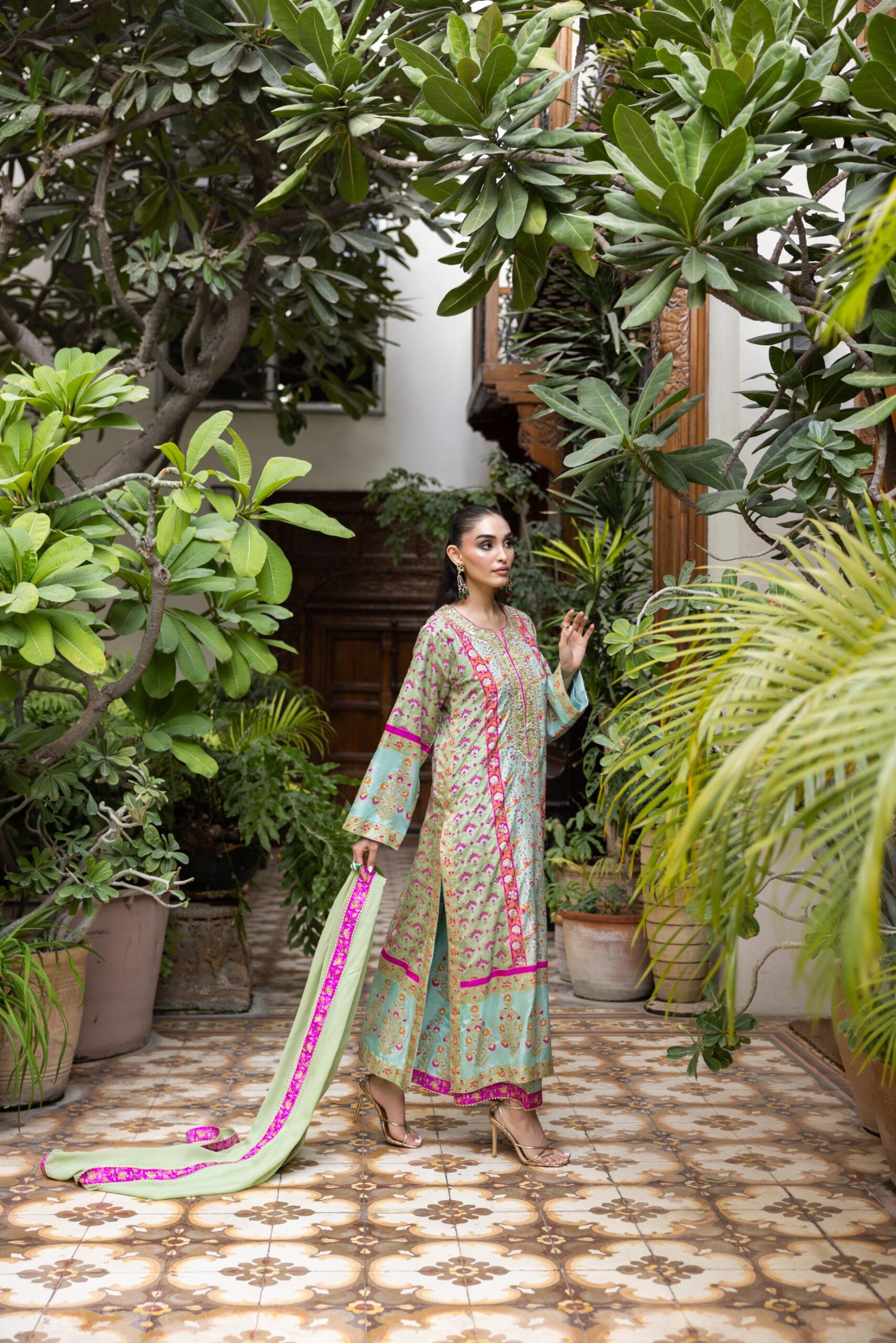 Pakistani Green & Ferozi Block-Printed Silk Kaftan (3-Piece) - Image 3