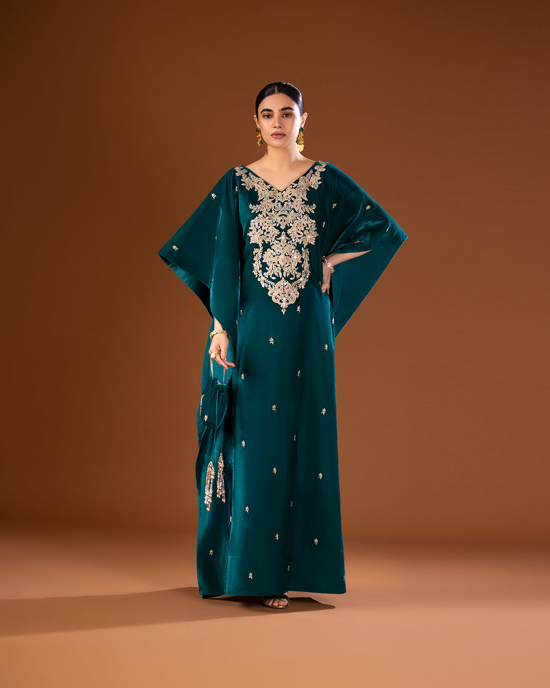 Emerald Green Embroidered Velvet Kaftan (3-Piece) - Image 6