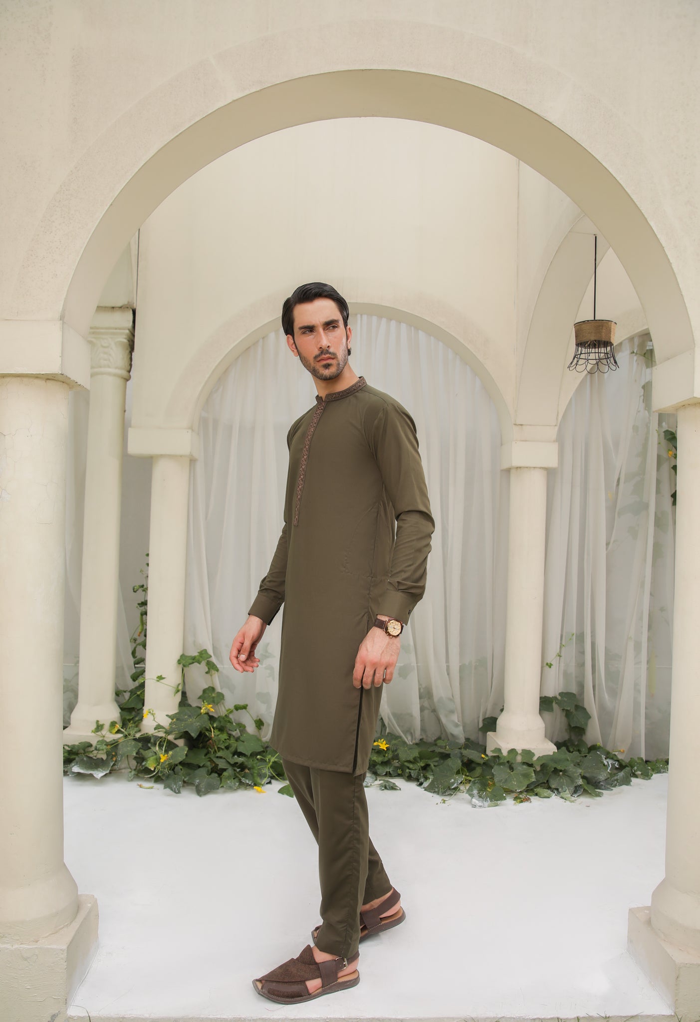 Olive Green Embroidered Blended Fabric Kurta Pajama (2-Piece) - Image 4