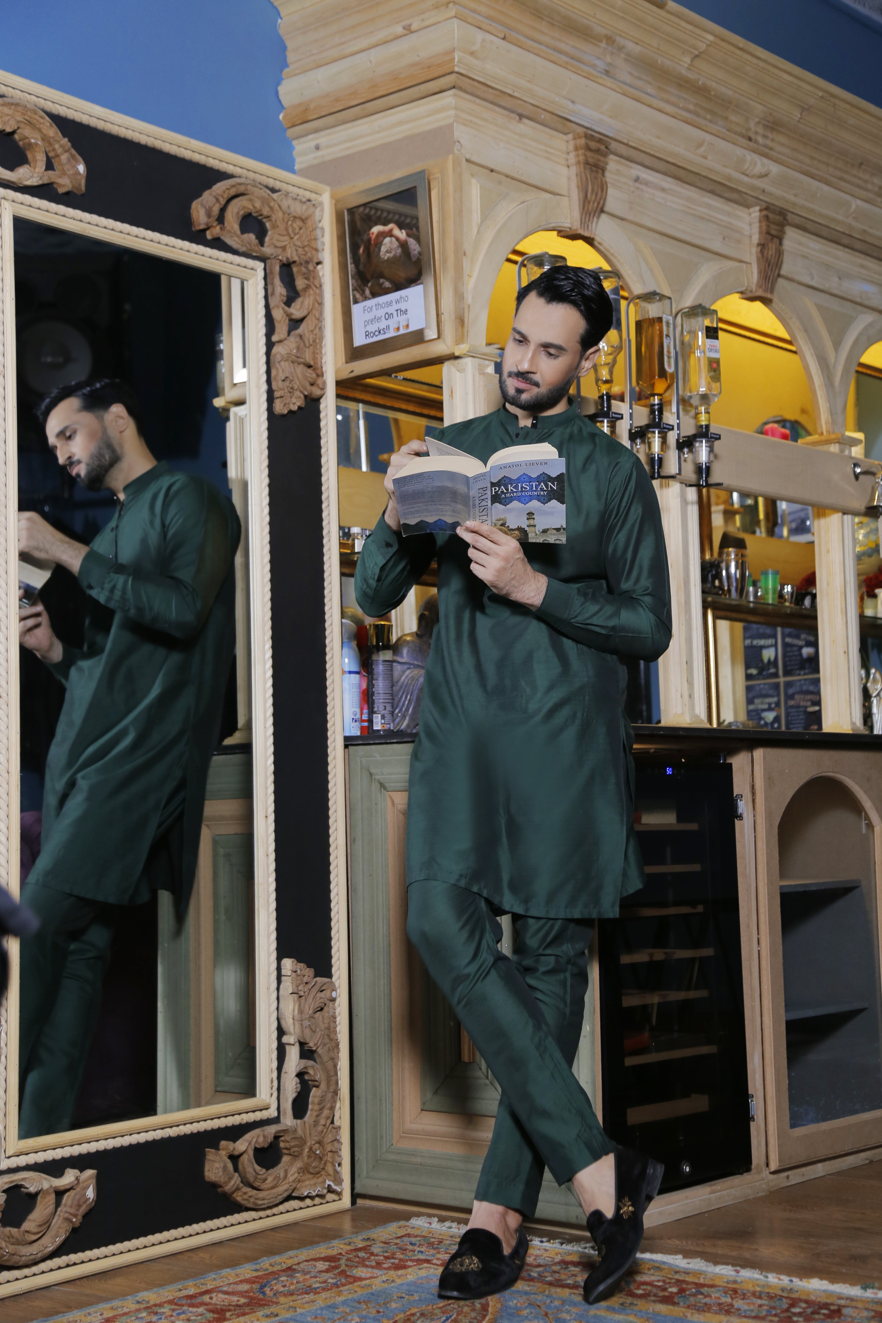 Deep Green Cotton Silk Kurta Pajama (2-Piece) - Image 1