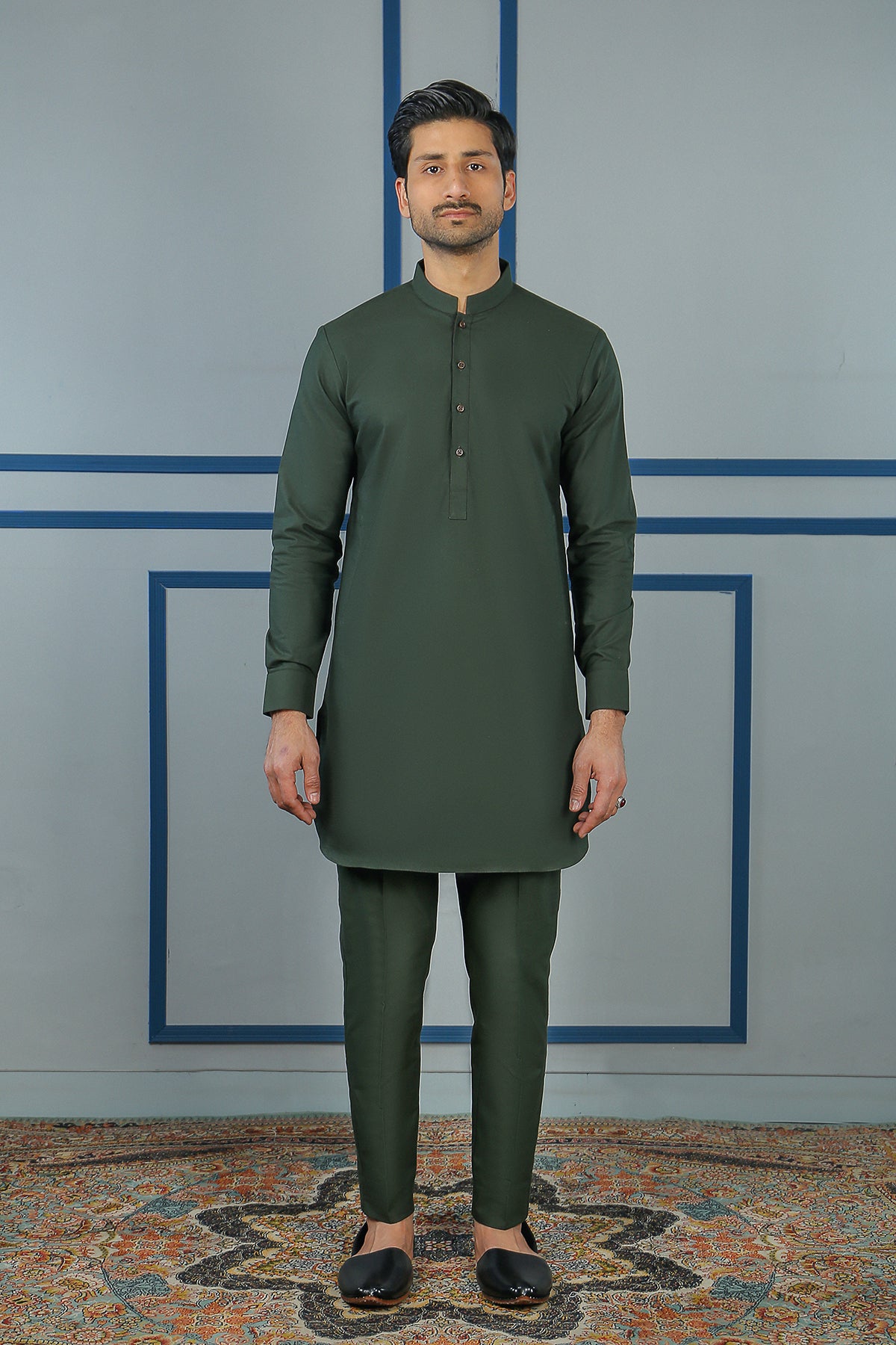 Deep Green Hand-Loomed Kurta Pajama (2-Piece) - Image 1