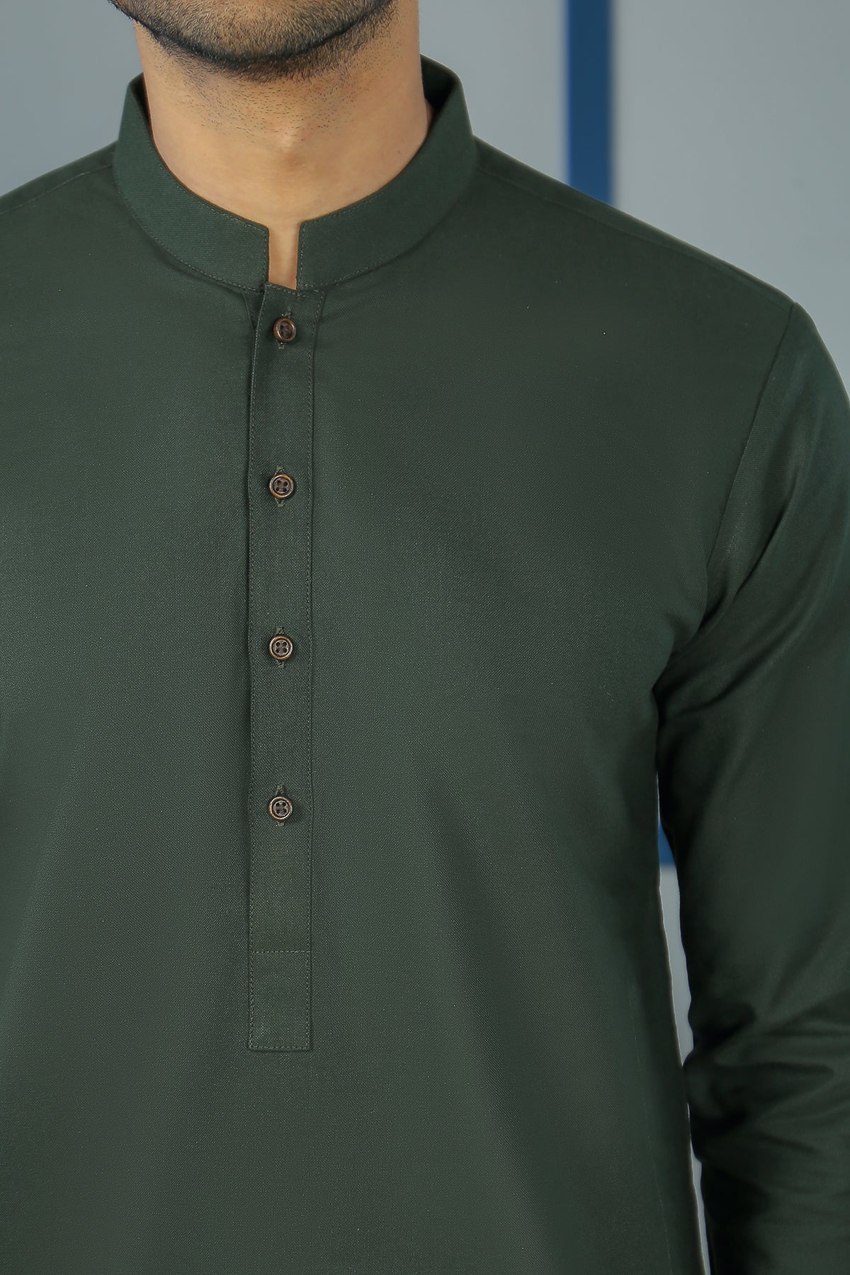 Deep Green Hand-Loomed Kurta Pajama (2-Piece) - Image 3